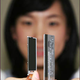 Illustration for article titled Samsung's Anorexia Thrives, Creates .74mm-thick LCD
